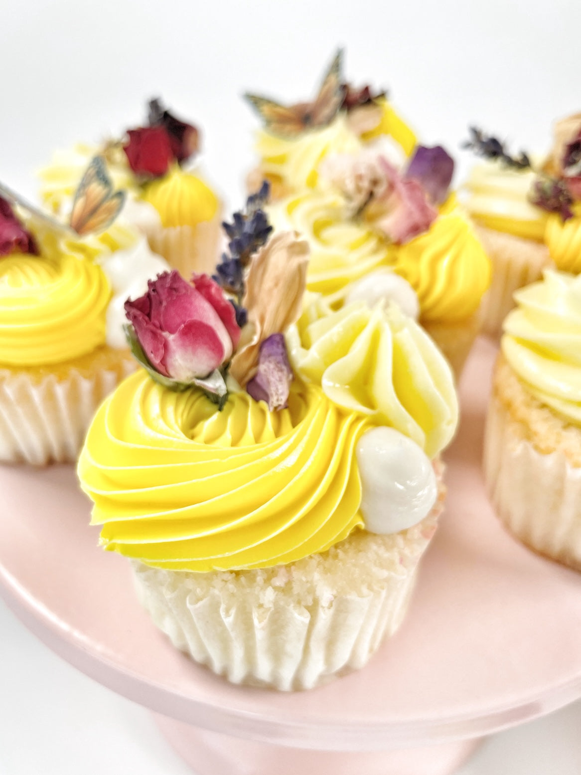 Sunshine_In_Bloom_Floral_DIY_Cupcake_Kit