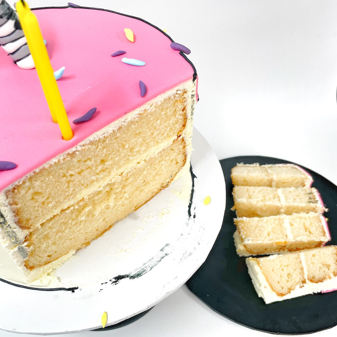 Angel food cake cutter | Bakepedia - Baking Encyclopedia