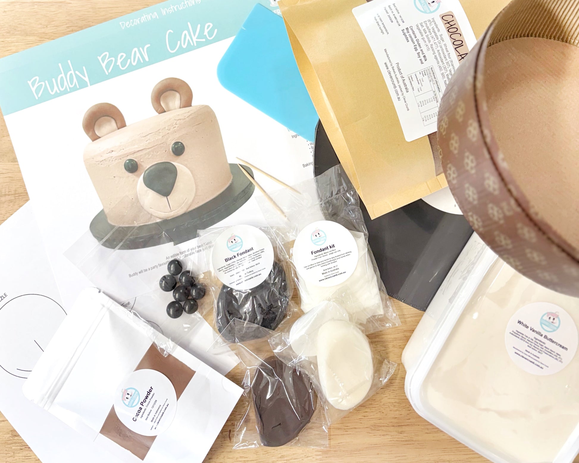 Buddy_Bear_Cake_Kit_Contents_Pre-made_Icing_Icing