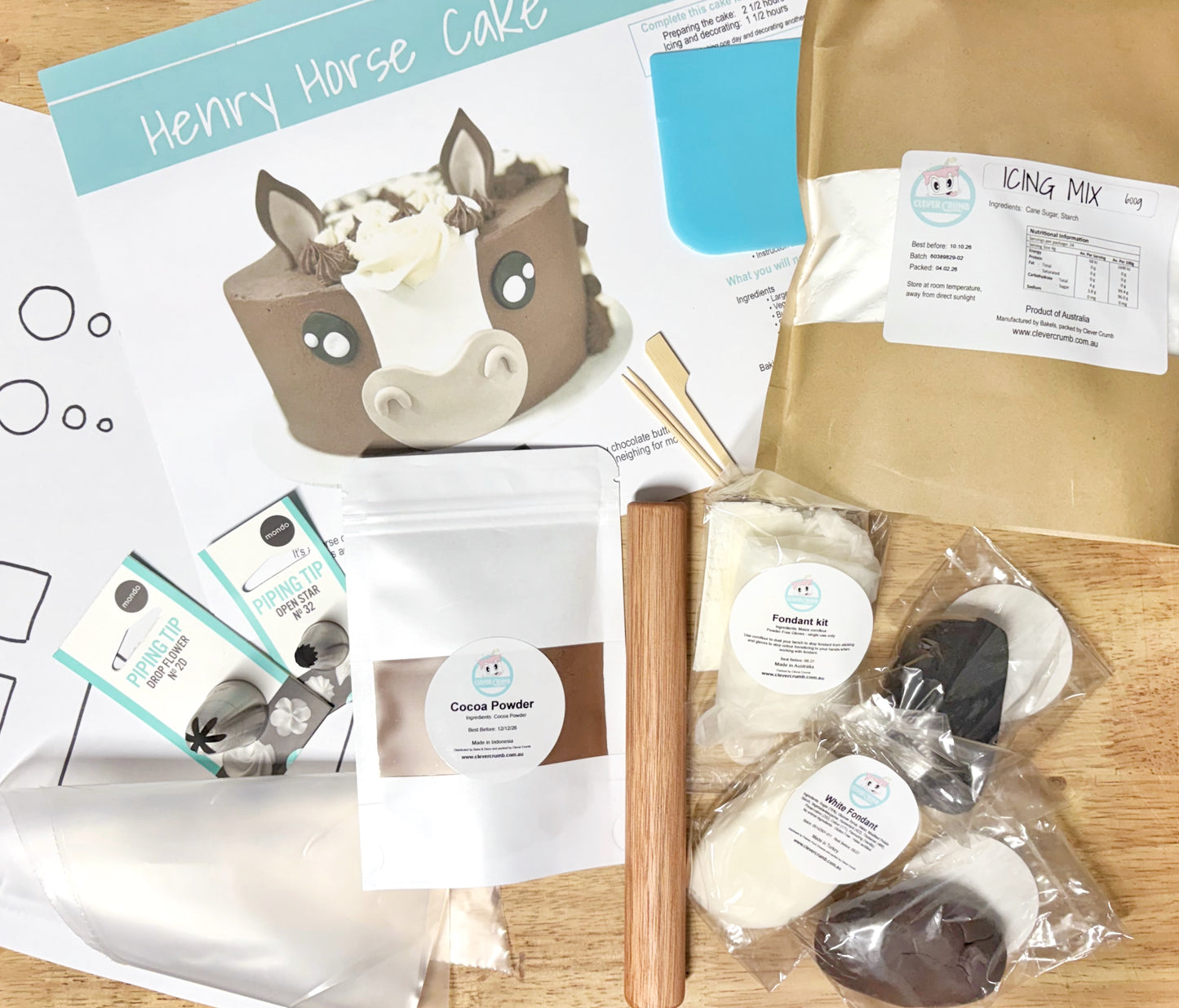 Henry_Horse_Cake_Decorating_Kit_Contents_Standard_Icing