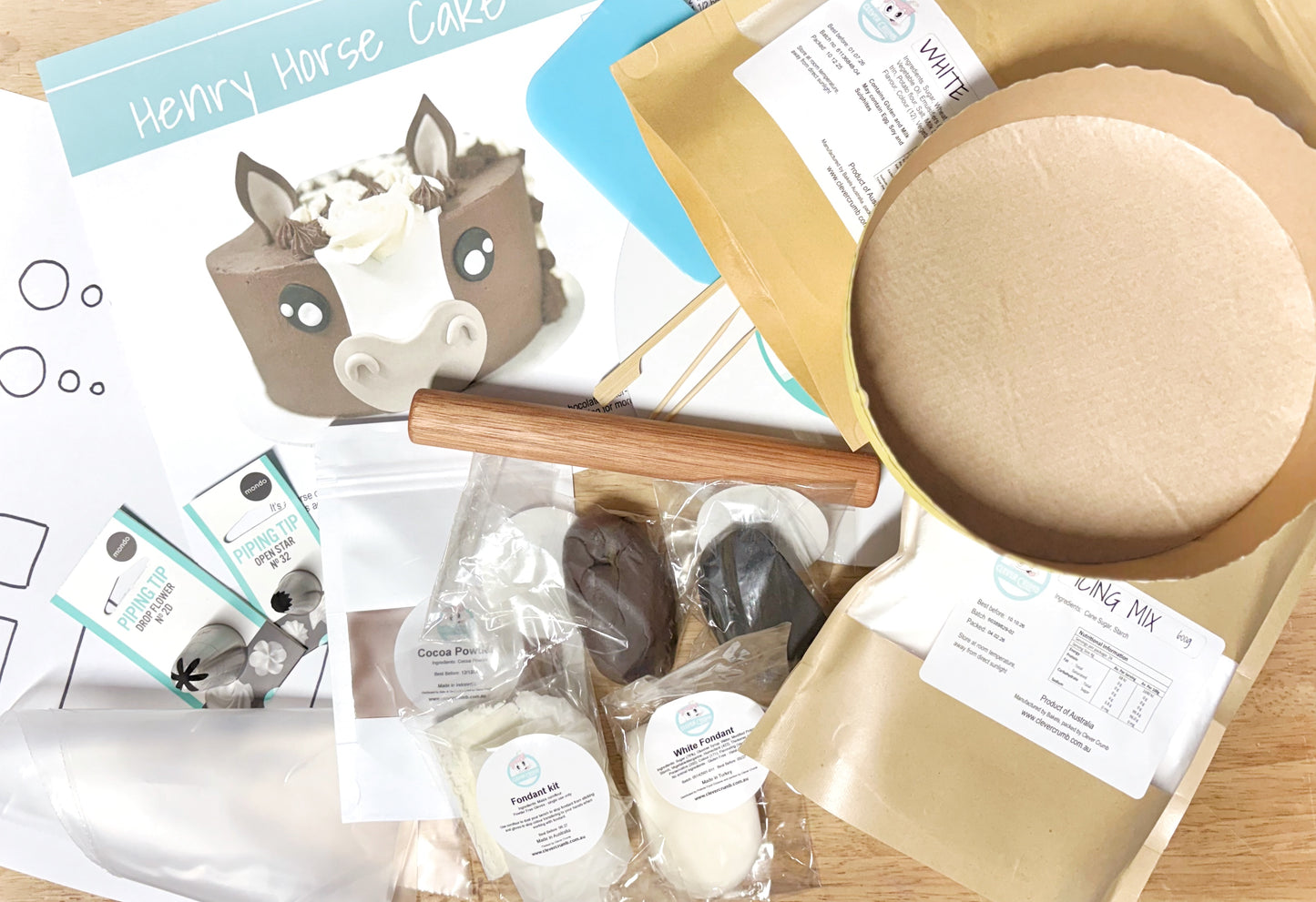 Henry_Horse_Cake_Kit_Contents_Standard_Icing