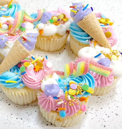 Ice_Cream_Sundae_DIY_Cupcake_Kit_Close_Up