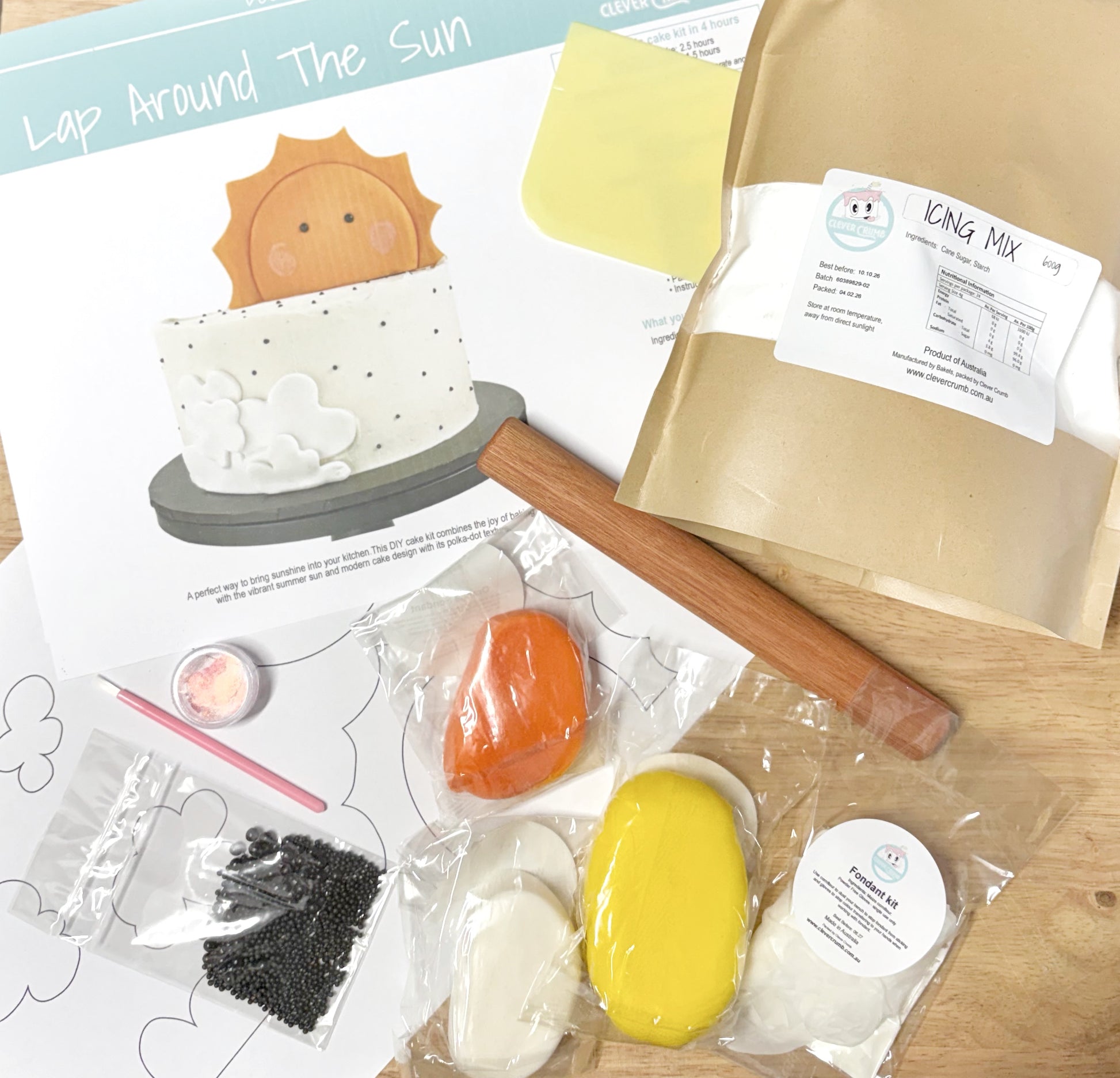 Lap_Around_The_Sun_Cake_Decorating_Kit_Contents_Standard_Icing