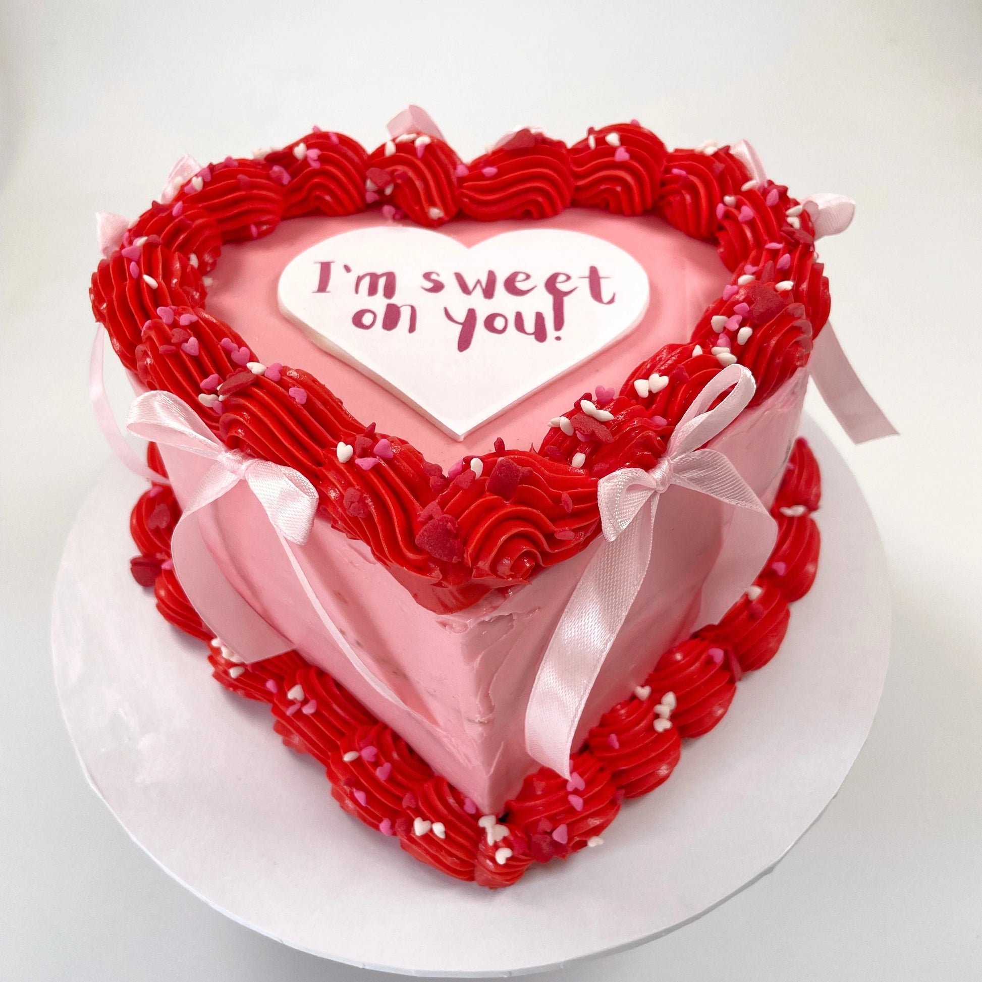 Love_Heart_Cake_Kit_Valentines_Day_Cake