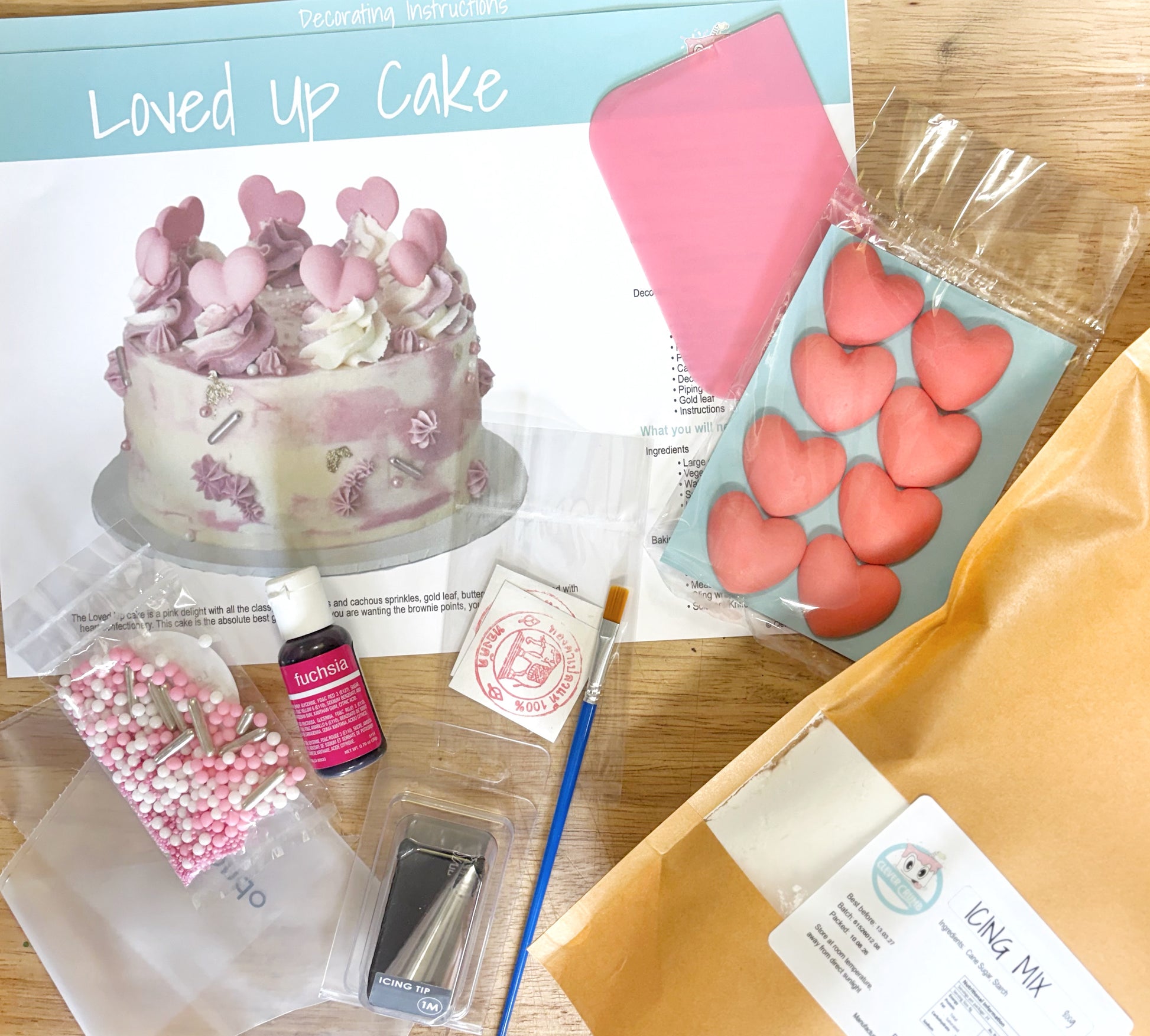 Loved_Up_Cake_Decorating_Kit_Contents_Standard_Icing