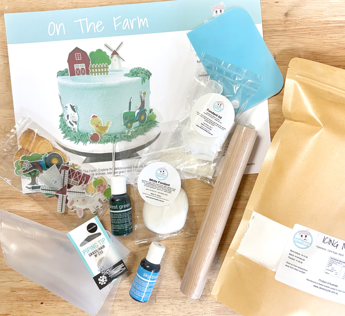 On_The_Farm_Cake_Decorating_Kit_Contents_Standard_Icing