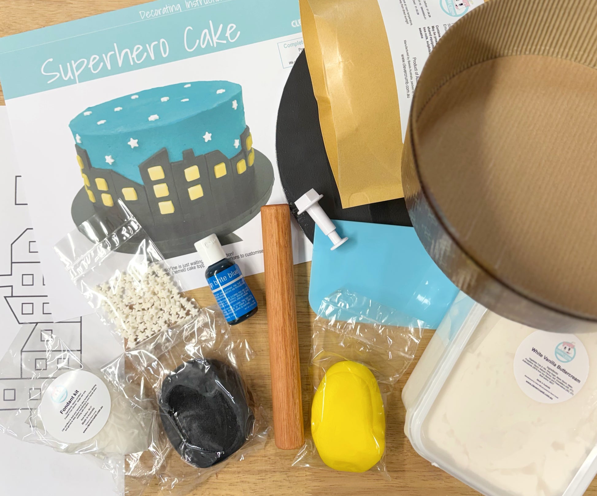 Superhero_Cake_Kit_Contents_Pre-made_Icing