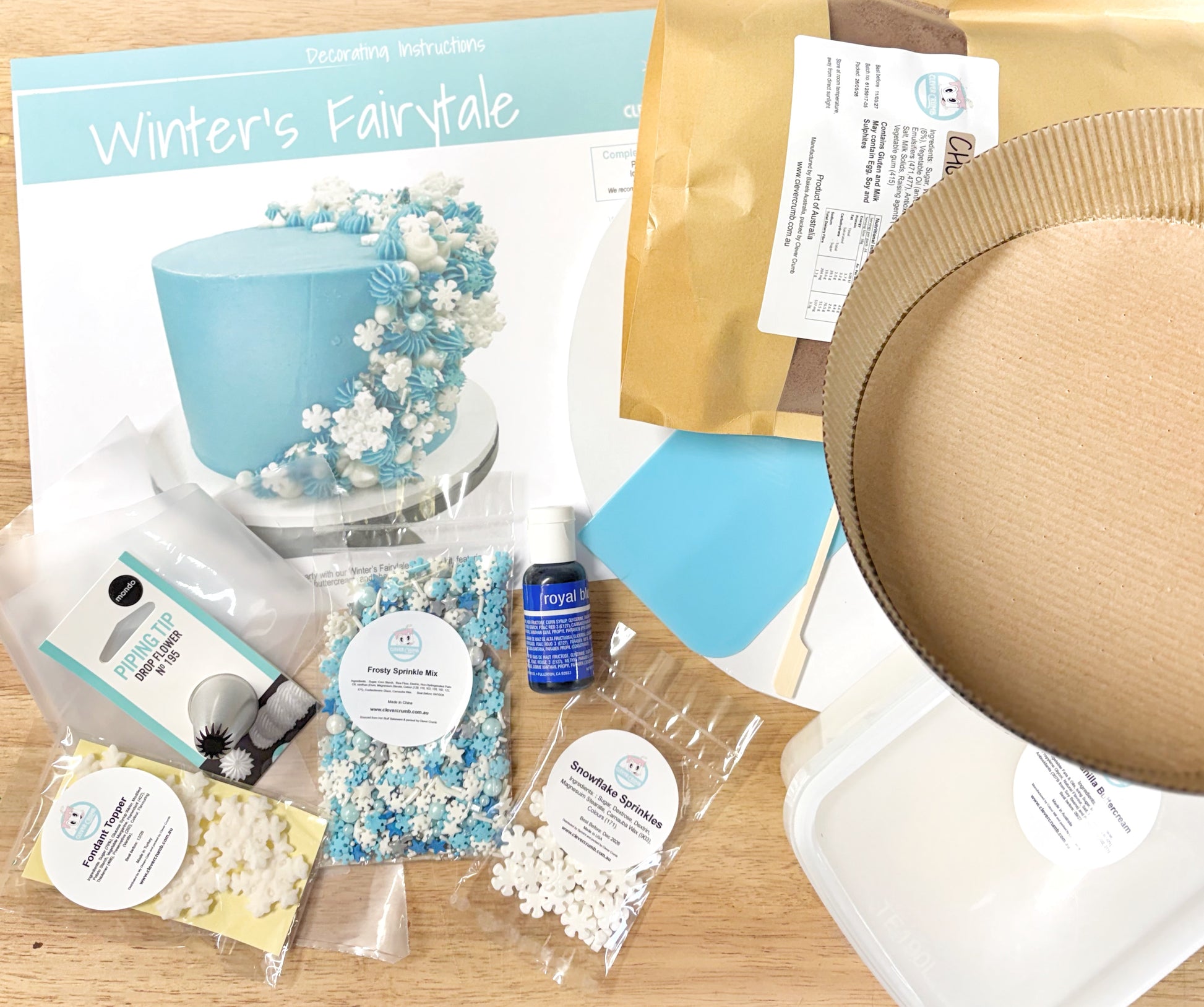 Winters_Fairytale_Cake_Decorating_Kit_Contents_Pre-made_Icing