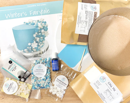 Winters_Fairytale_Cake_Decorating_Kit_Contents_Standard_Icing