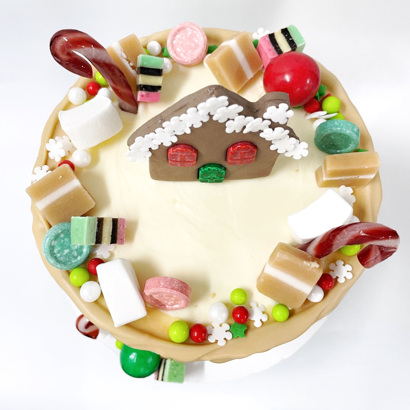 Christmas DIY Cake Kit, Xmas Cake, Gingerbread House Cake, Lolly Cake, Drip Cake, Snowflake Cake