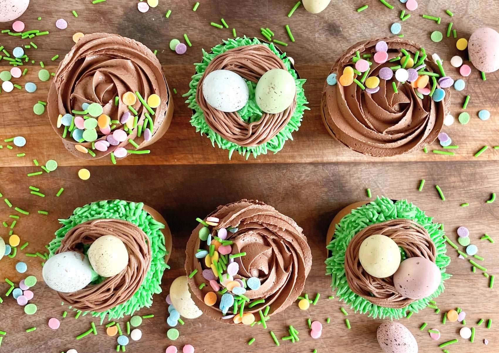 Easter DIY Cupcakes, Easter Baking, Easter eggs, Holiday Baking, Easy Cupcakes, Homemade