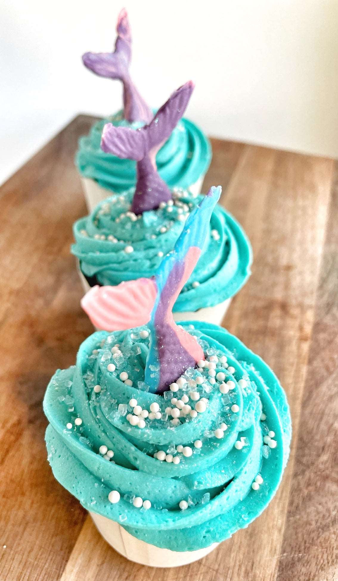DIY Mermaid Cupcake Kit. Best Mermaid Cupcakes, Easy Mermaid Cupcakes. Edible Mermaid Tails.