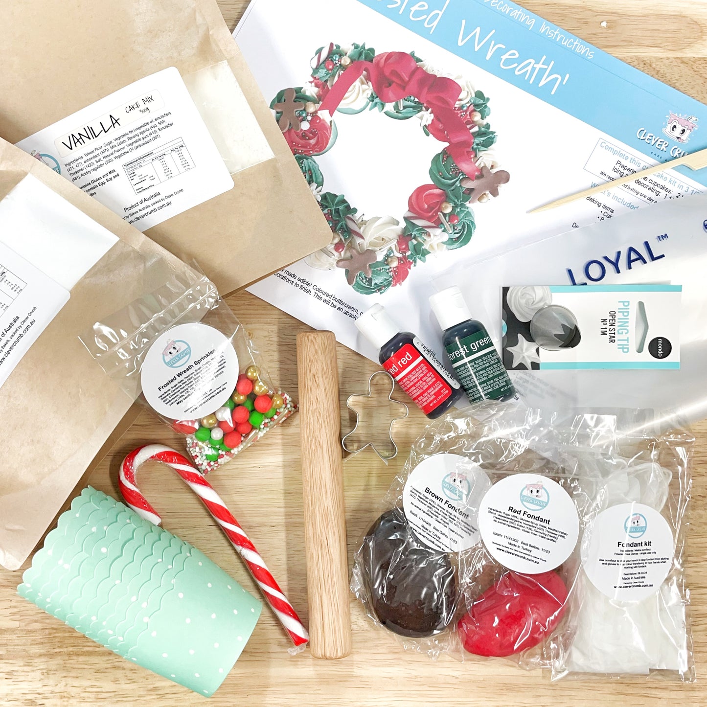 DIY Frosted Wreath Cupcake Kit. 